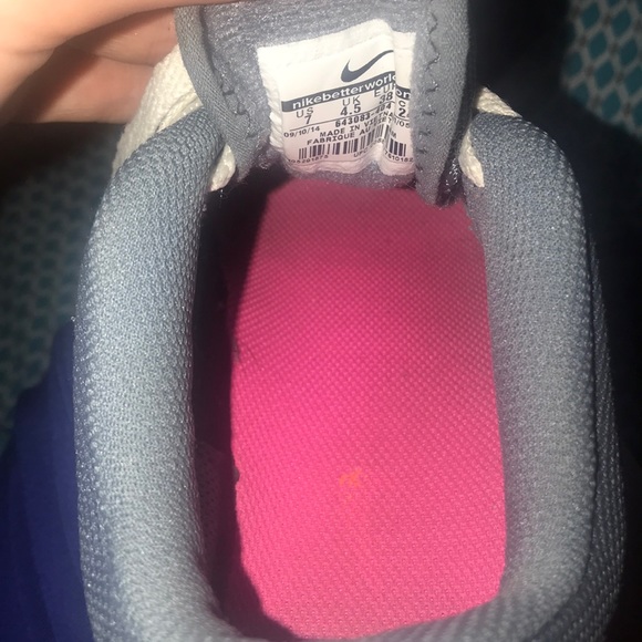 Pink and Grey Nike Running Shoe - Picture 6 of 6